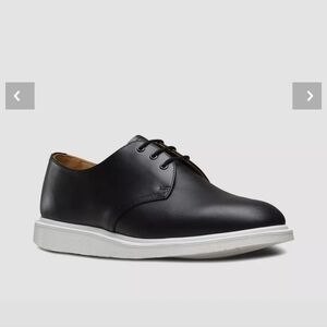 Dr. Martens Torriano shoes